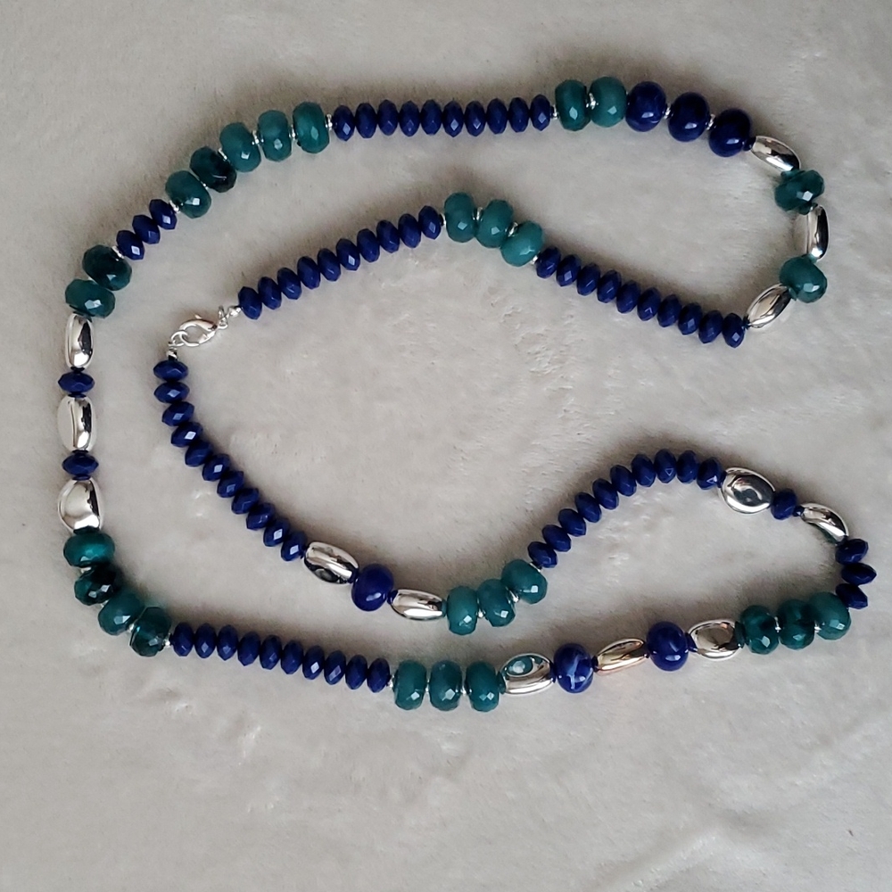 21" drop, fascinating Navy and Jade color beaded Necklace, trendy, rounded beads